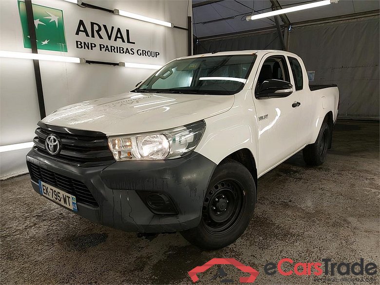 TOYOTA Hilux (2016) 