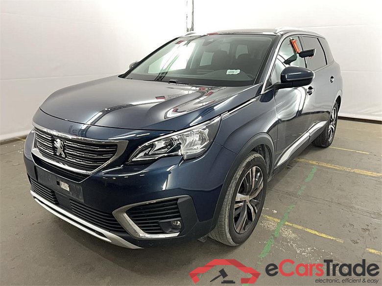 PEUGEOT 5008 1.5 BlueHDi Allure #1