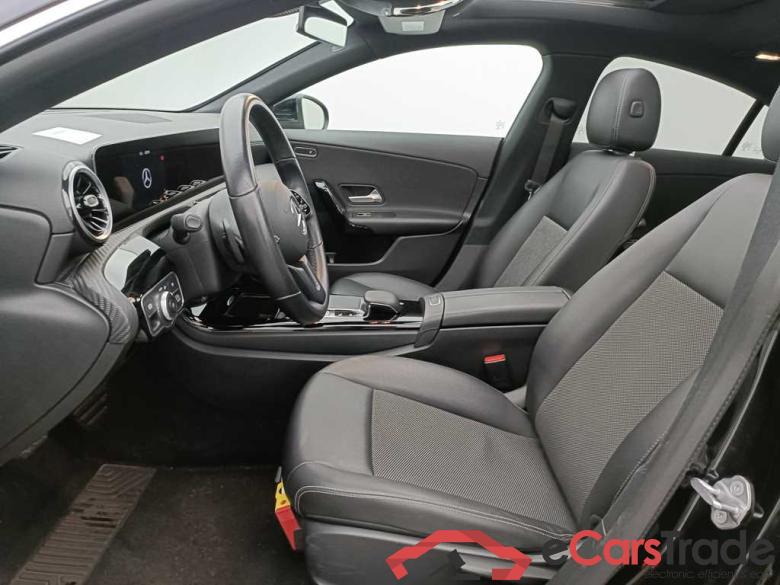 Mercedes-Benz CLA CLA 180 d DCT Business Solution 4d #3