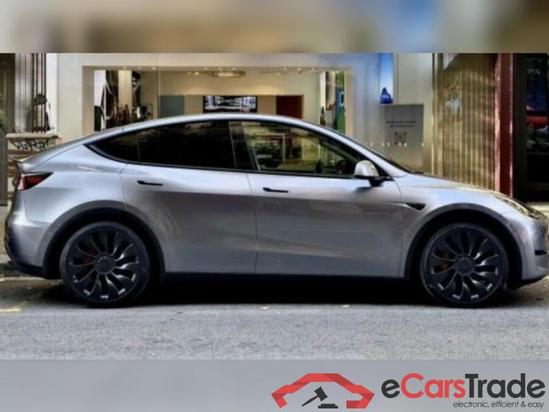 Tesla  Model Y Performance #2