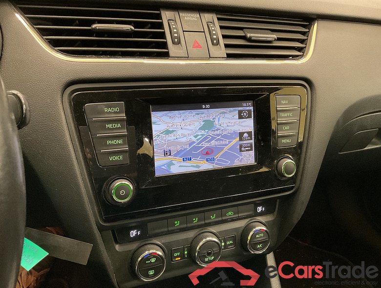 Skoda Octavia 1.6 TDi Navi Klima PDC ... #6