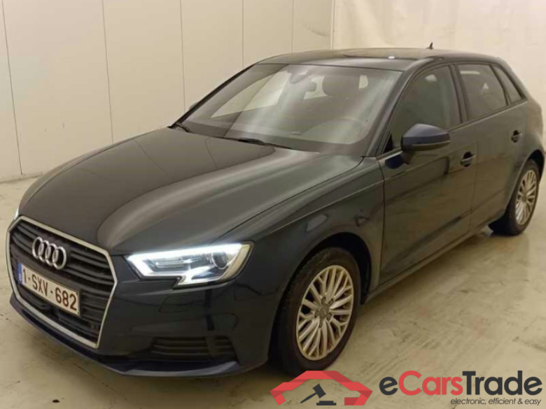 AUDI A3 SB 1.6 TDi Aut. LED-Xenon Navi Klima PDC ... #1