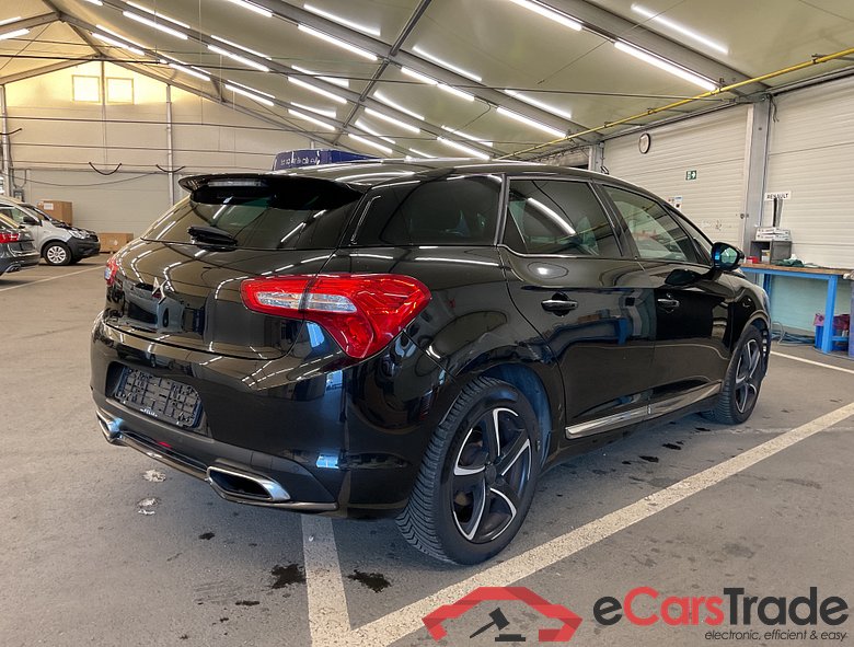 CITROEN DS5 2.0 HDi So Chic #2