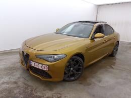 Alfa Romeo Giulia 2.0 TB 280 Q4 GT Junior Ocra AUTO 4d