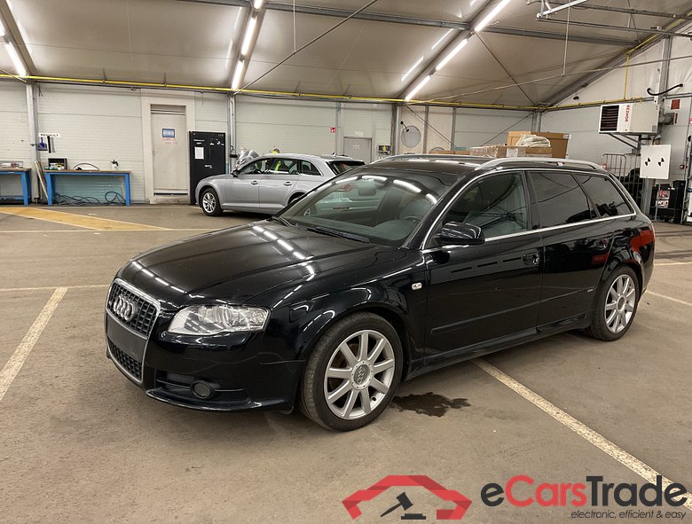 AUDI A4 Avant AVNT 2,0TDI 136CV/PK 6V #1