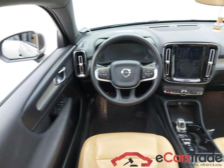 VOLVO XC40 1.5 T3 156 Inscription Geartronic (EU6d-T.) 5d #6