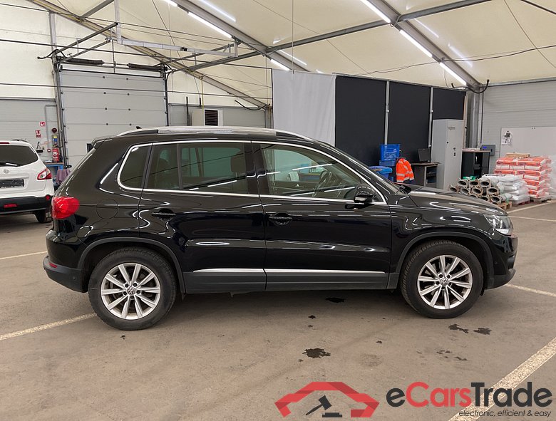 Volkswagen Tiguan 1.4 TSI BlueMotion Highline Pano Navi Sport-Leather Klima PDC .. #2
