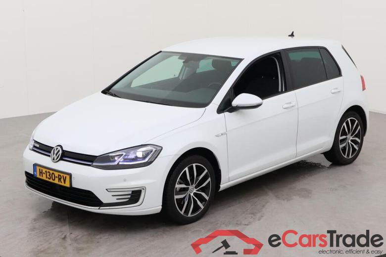 VOLKSWAGEN e-Golf  #1