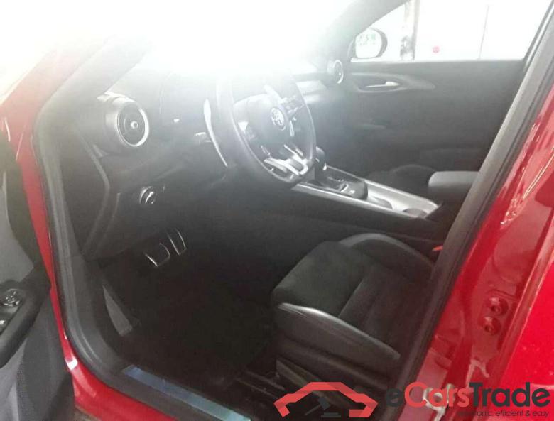 Alfa_romeo Veloce Tonale 1.5 VGT Hybrid Veloce #6