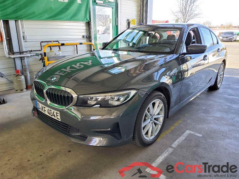 BMW Baureihe 3 Lim. (G20)(2018->) DE - Lim4 330e EU6d, Advantage (EURO 6d)(OPF), 2020 - 2022