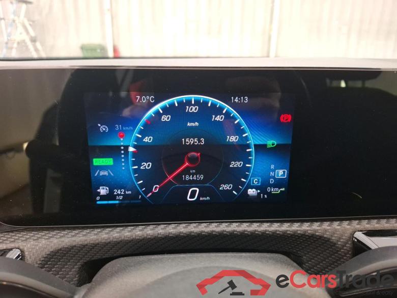Mercedes A 250 e Business Line 8G-DCT MERCEDES-BENZ Classe A Compact / 2018 / 5P / Berline A 250 e Business Line 8G-DCT #6
