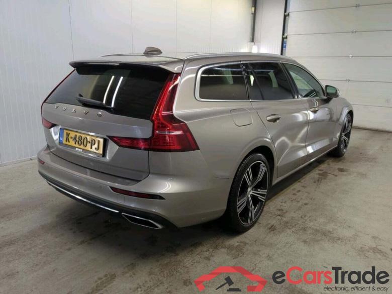 VOLVO V60 2.0 B4 R-Design #2