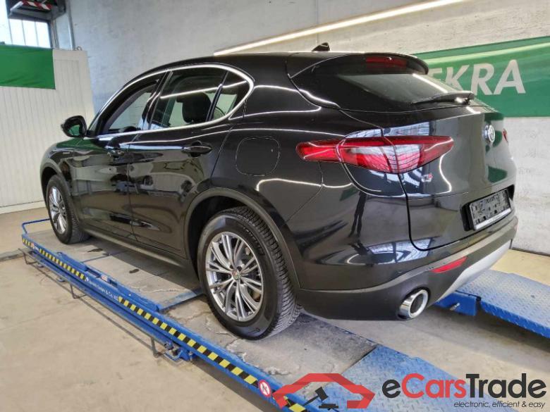 Alfa Romeo Stelvio (630)(2017->) DE - SUV5 2.0 Turbo 16V EU6d, Super Q4 (EURO 6d), (Facelift) 2020 - 2021 #4