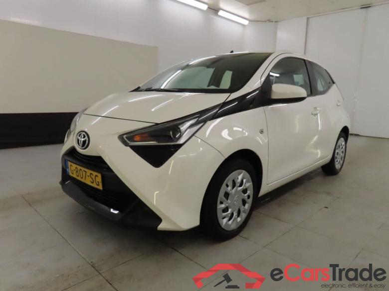 TOYOTA Aygo 1.0 VVT-i x-play ltd #1