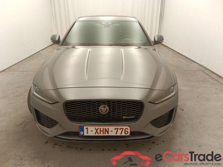 Jaguar XE D180 Aut. 4x4 R-Dynamic HSE 4d #1