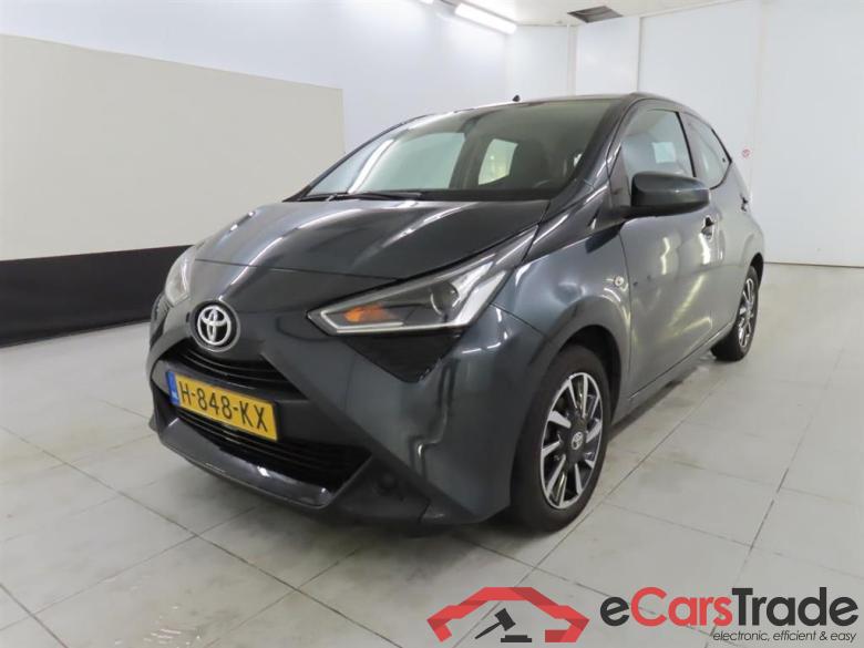 TOYOTA Aygo 1.0 VVT-i x-play #1