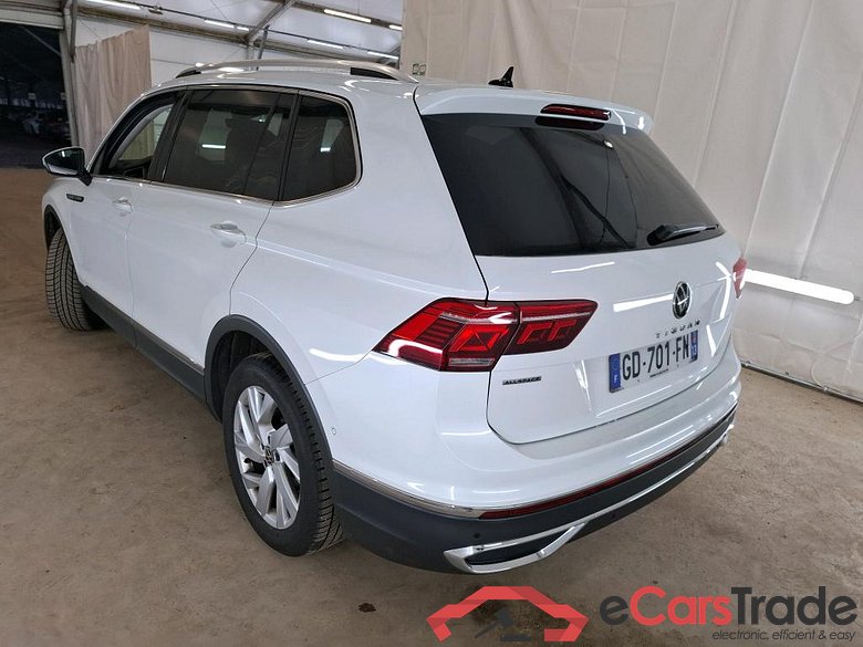 Volkswagen 2.0 TDI 150 DSG7 Elegance Exclusive VOLKSWAGEN Tiguan Allspace / 2021 / 5P / SUV 2.0 TDI 150 DSG7 Elegance Exclusive #2