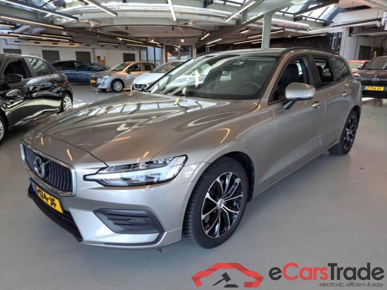 VOLVO V60 2.0 B3 Momentum #1