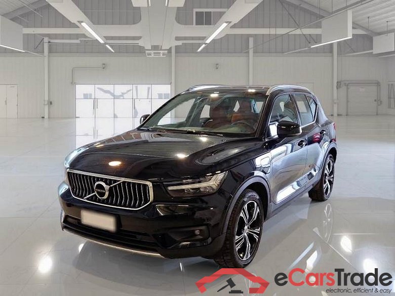 Volvo 81 VOLVO XC40 / 2017 / 5P / FUORISTRADA T4 PLUG-IN HYBRID AUTO RECHARGE INSCR N1