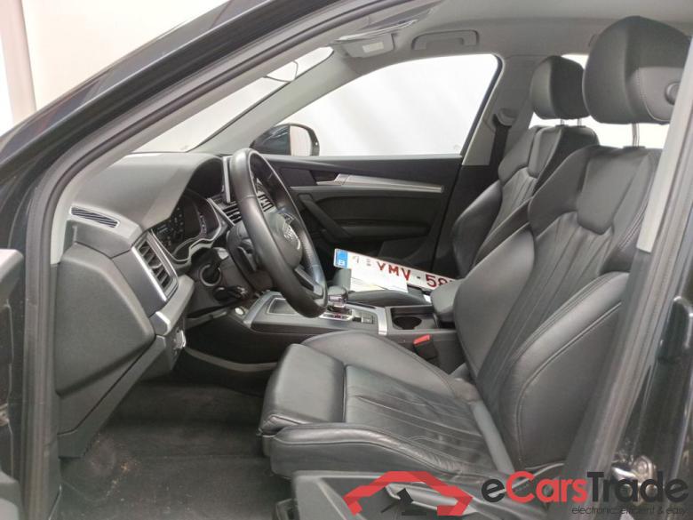 Audi Q5 Sport 55 TFSi e S tronic quattro 5d #6