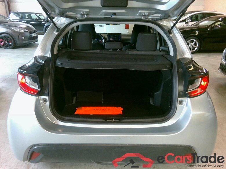 YARIS HY 116H MY22 CONFORT #5