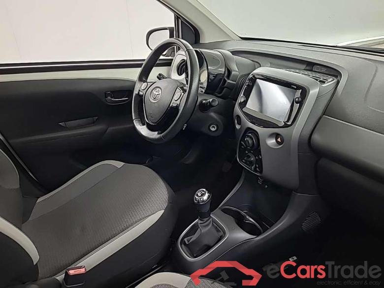TOYOTA Aygo 1.0 VVT-i x-play 5D 53kW #6