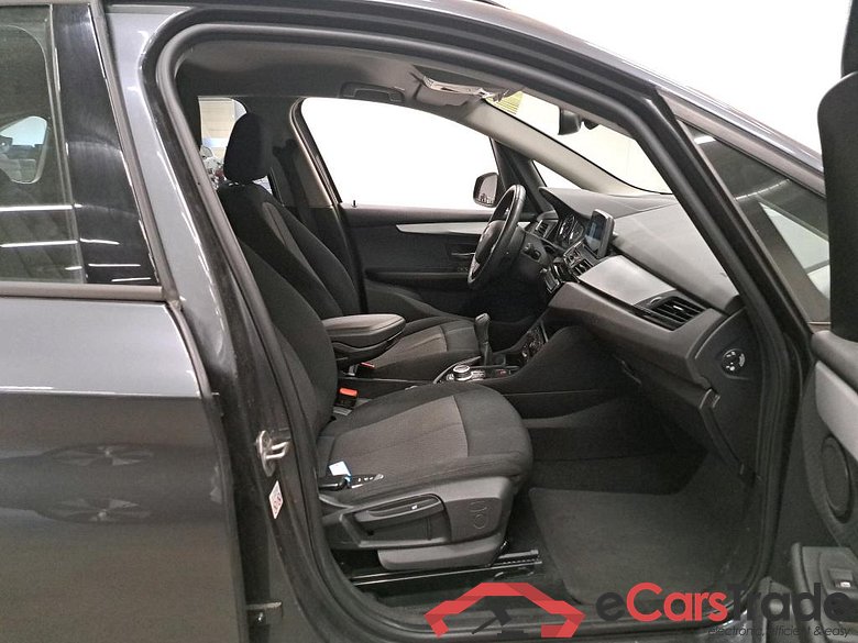 BMW 216d Active Tourer Navi KeylessGo Klima PDC ... #5