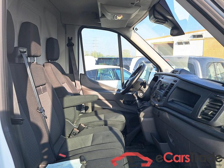 Ford 350 96kW L2H2 Van Trend RWD MHEV FORD Transit / 2013 / 4P / furgón 350 96kW L2H2 Van Trend RWD MHEV #6