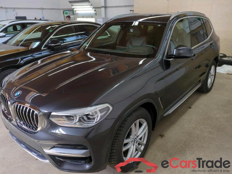 BMW X3 ´17 Baureihe X3 xDrive 30 e Luxury Line 2.0 215KW AT8 E6d #1