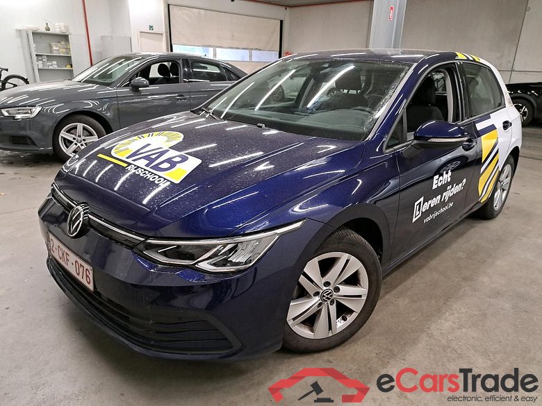 VOLKSWAGEN - VW  GOLF TSI 110PK Life Pack Light & Sight & Travel Media & Nav Discover Media & Rear Camera * PETROL *