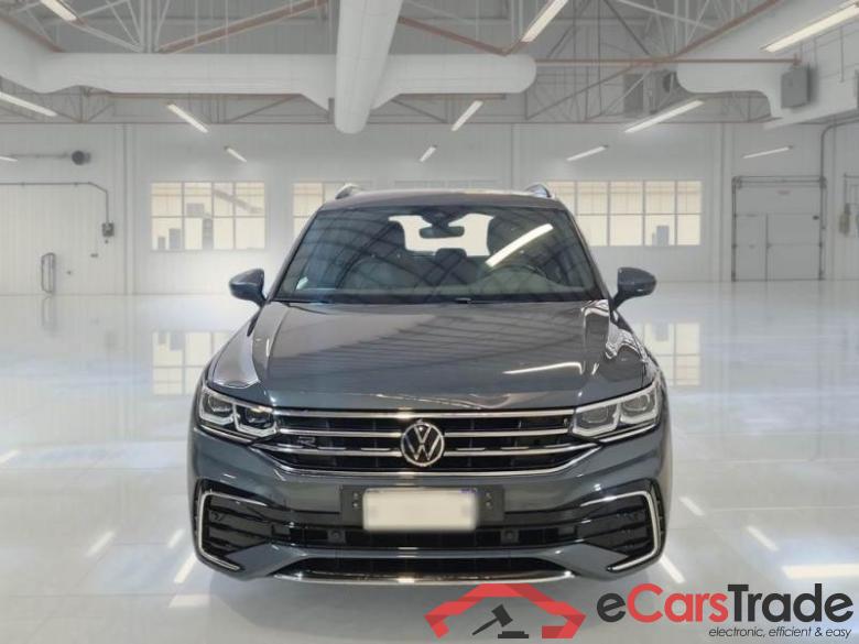 Volkswagen 10 VOLKSWAGEN TIGUAN / 2020 / 5P / SUV 2.0 TDI SCR 110KW R-LINE DSG 4MOTION #6