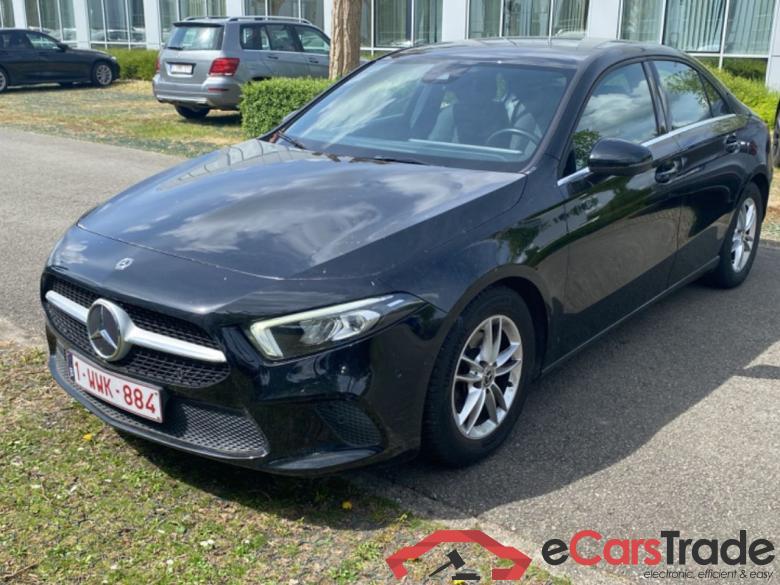 Mercedes A 180d Limousine Aut. LED-Xenon Widescreen Navi 1/2 Sport-Leather KeylessGo Klima PDC ... #1