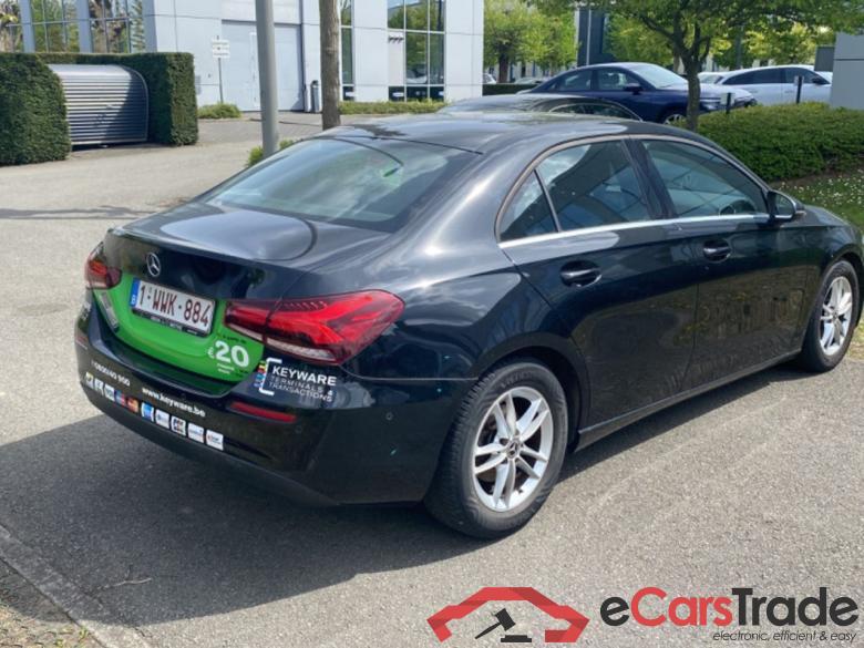 Mercedes A 180d Limousine Aut. LED-Xenon Widescreen Navi 1/2 Sport-Leather KeylessGo Klima PDC ... #3