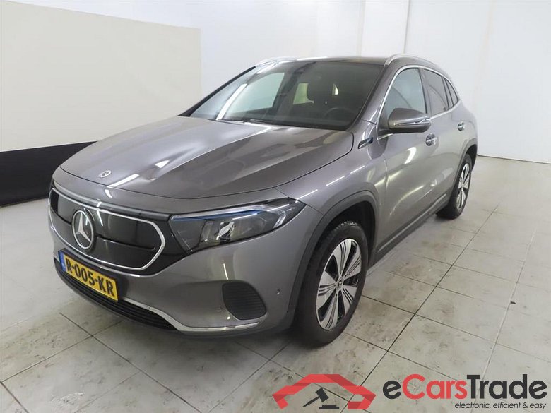 MERCEDES-BENZ EQA 250 Bns Sol. Lux