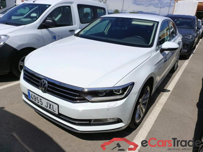 Volkswagen Sport 2.0 TDI 190CV BMT DSG Passat Berlina Sport BMT 2.0 TDI 190CV AT6 E6