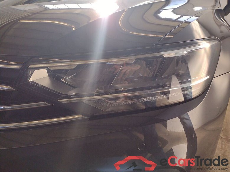 Vw Basis Passat Variant #6