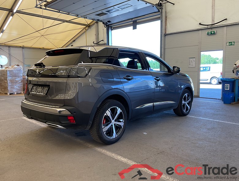 PEUGEOT 3008 1.2 PureTech Allure #2