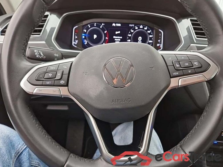 VOLKSWAGEN Tiguan 1.5 TSI Life Business DSG #6