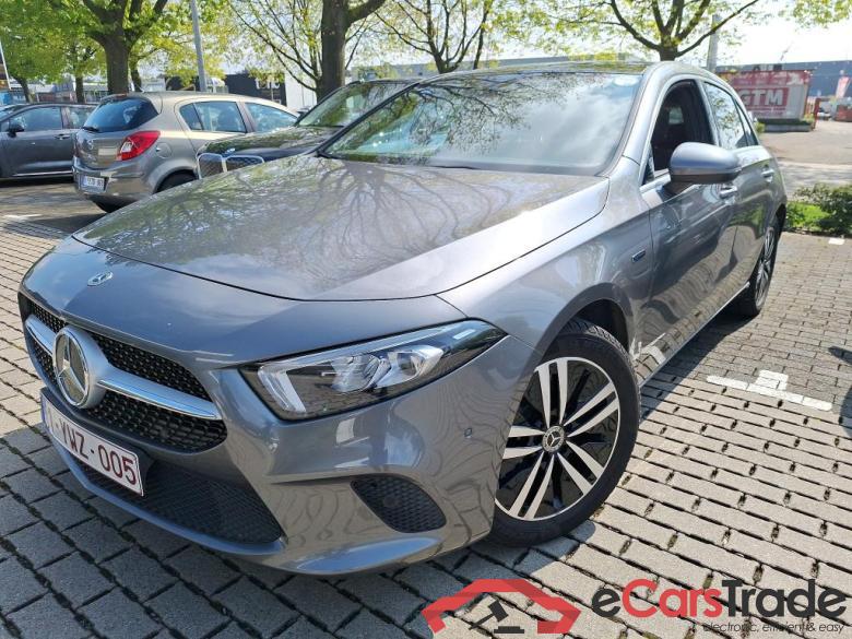 MERCEDES - MER A 250 e 218PK CVT Business Solution & Pano Roof * HYBRID * #1