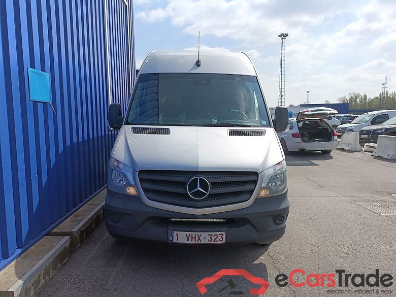 Mercedes-Benz Sprinter 516 CDI A2H1 5.0T 4d #1