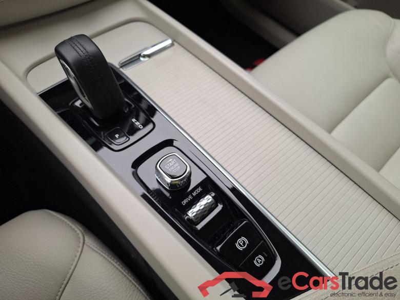 Volvo, XC60 '17, Volvo XC60 B4 D Geartronic Momentum Pro 5d #6