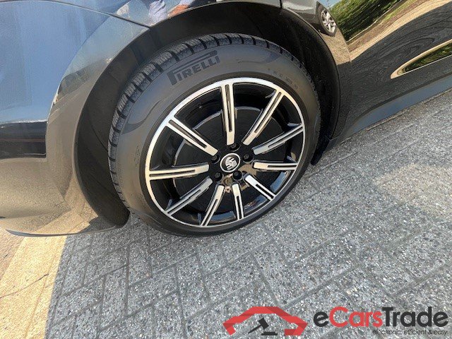 PORSCHE Taycan Taycan #5