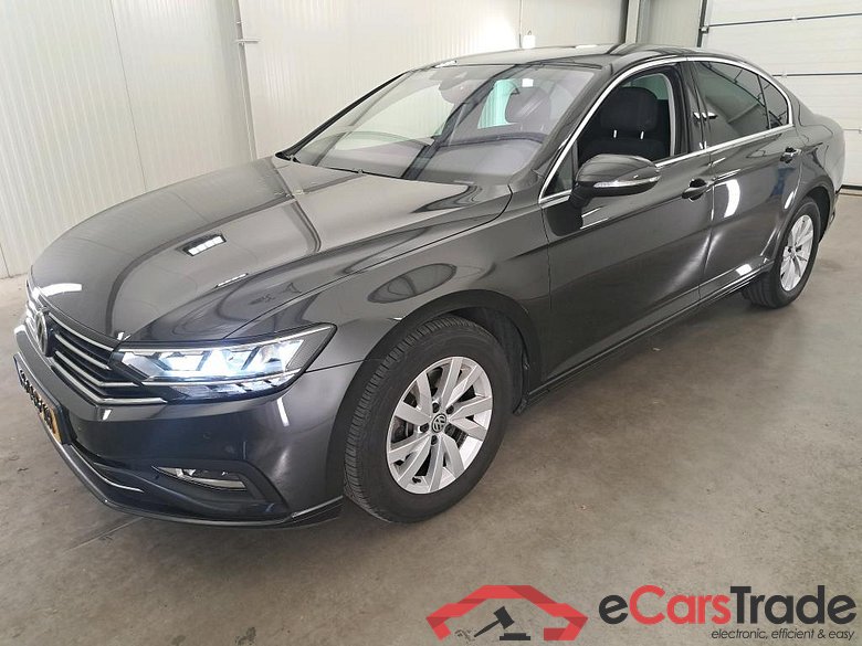 Volkswagen Passat Limousine '14 Volkswagen Passat 1.5 TSI 7-DSG Comfort Business 4d #1