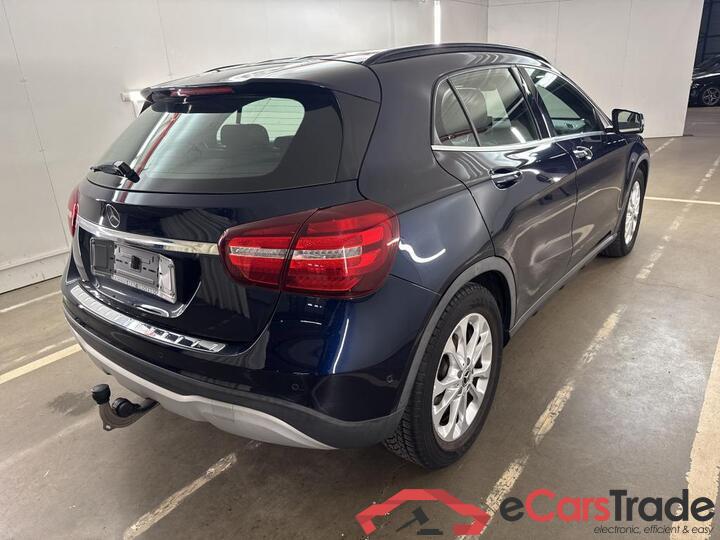 Mercedes GLA CLASSE GLA DIESEL (X156) - 2017 GLA 200 d Business Solution 100kw/136pk 5D/P I7 #4