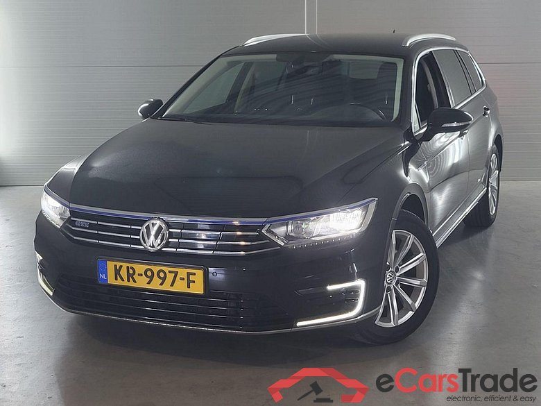 VOLKSWAGEN PASSAT VARIANT 1.4 TSI GTE Connected Series #1