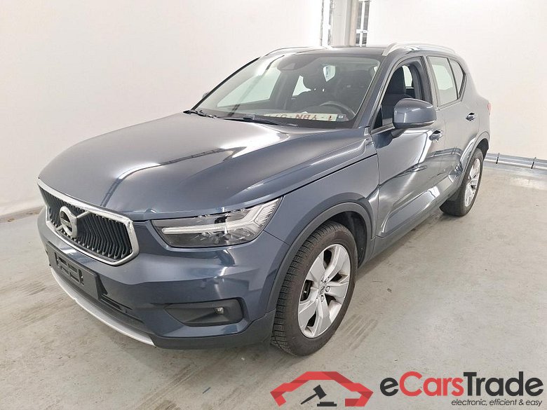 VOLVO XC40 1.5 T2 Momentum Pro