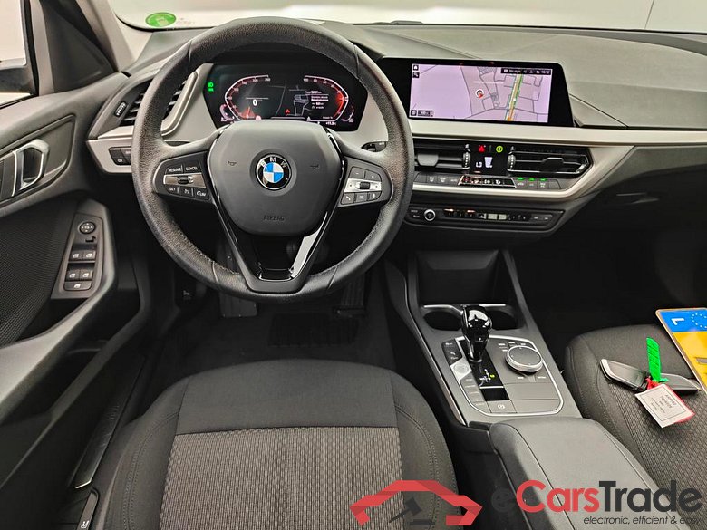 BMW 118d Aut. LED-Xenon LC-Pro Navi-Pro KeylessGo Camera Klima PDC ... #6