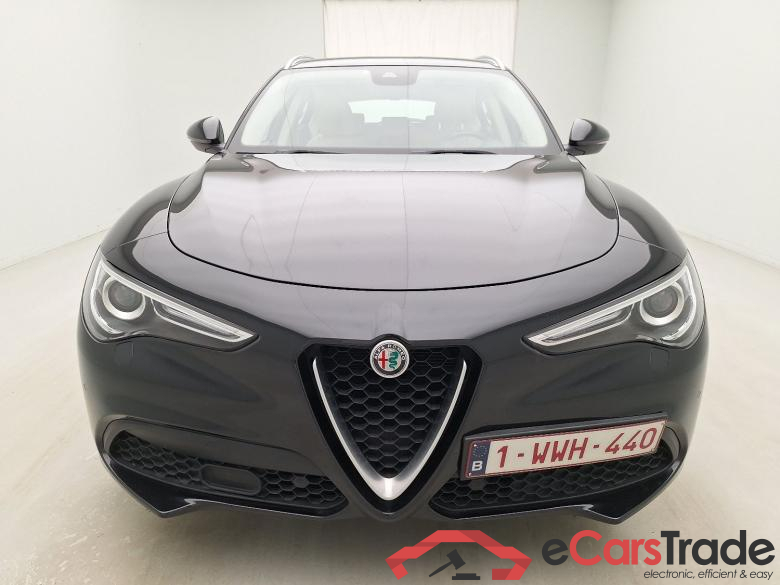 Alfa Romeo, Stelvio '17, Alfa Romeo Stelvio 2.2 D 190 Lusso 5d