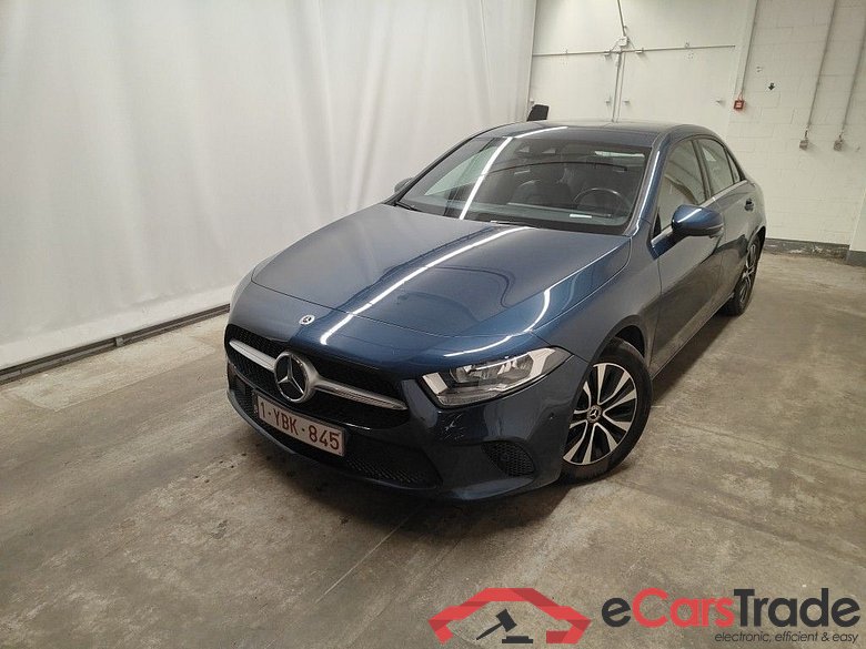 Mercedes-Benz A-Klasse Limousine A 180 d DCT Business Solution 4d