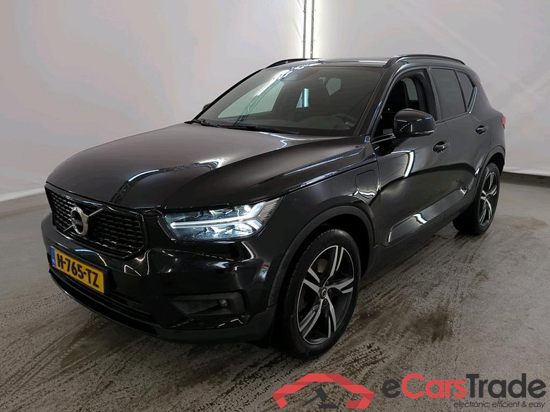 Volvo XC40 '17 Volvo XC40 Recharge T5 R-Design 5d #1